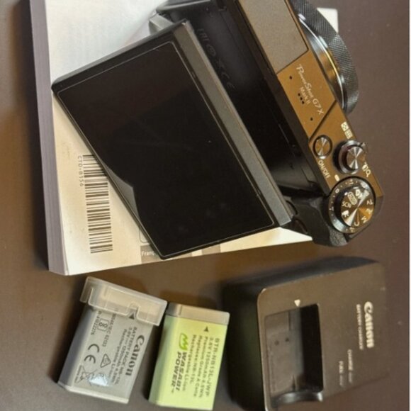 Canon PowerShot G7X Mark II, 20.1MP Digital Camera , Black, Excellent Conditio - Picture 2 of 8